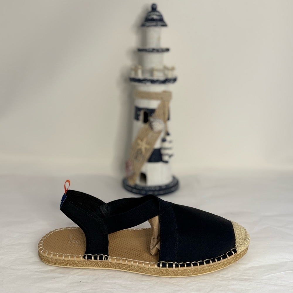 🌸SeaStar pre-owned Black Espadrille Sandals. Size 7.